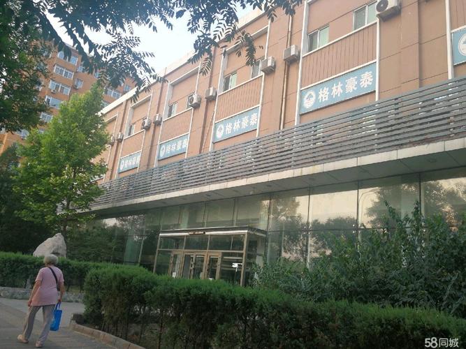 出租朝阳潘家园生鲜超市摊位
